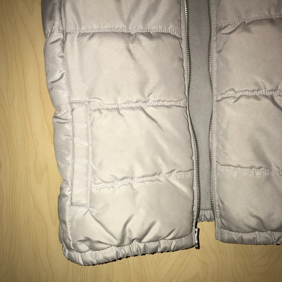 Old Navy grey puffer vest - Picture 4 of 6